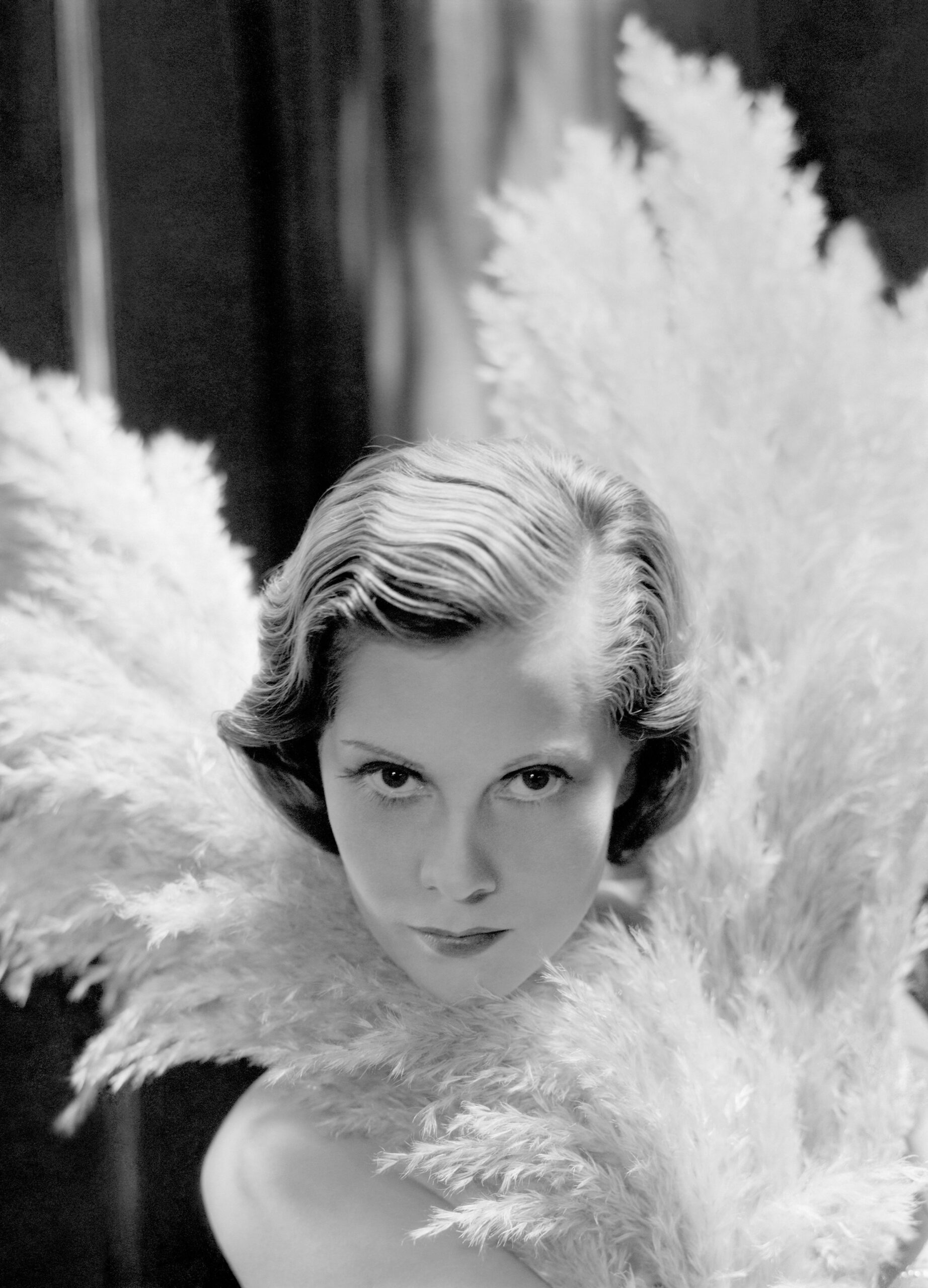 George Hoyningen-Huene - Princess Natasha Paley 1930 © George Hoyningen-Huene Estate Archives