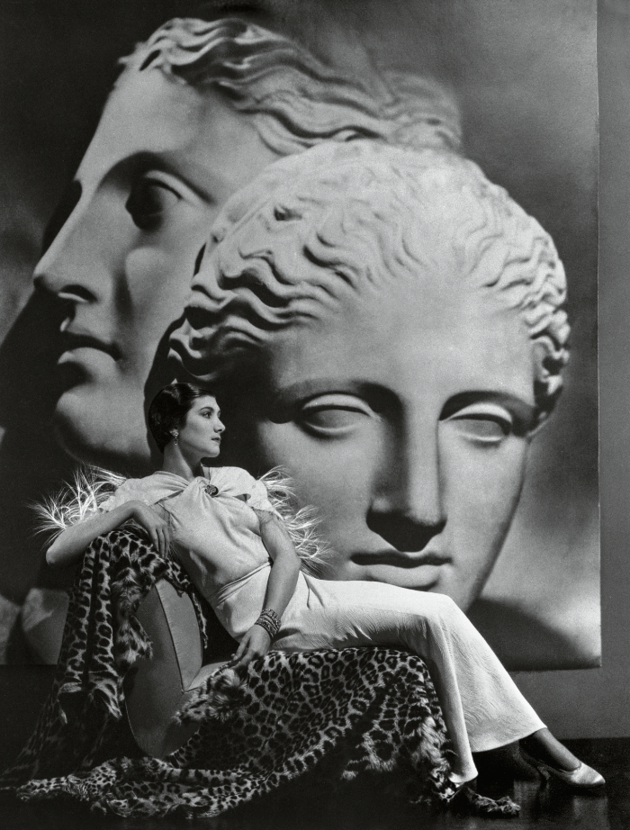 George Hoyningen-Huene - Evening dress by Paquin 1934 © George Hoyningen-Huene Estate Archives
